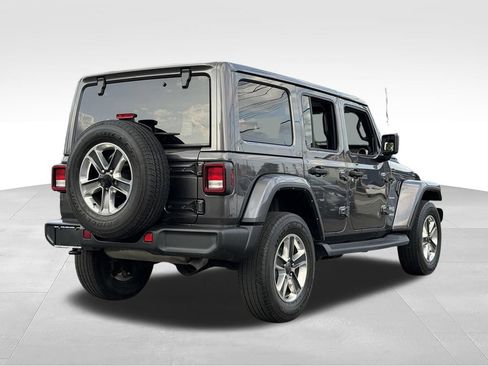 Used 2021 Jeep Wrangler Unlimited Sahara w/ Uconnect 4C Nav & Sound Group AWD/4WD image 9