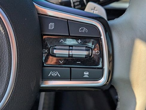 Used 2024 Kia Sorento SX Prestige w/ Sage Leather Package image 20