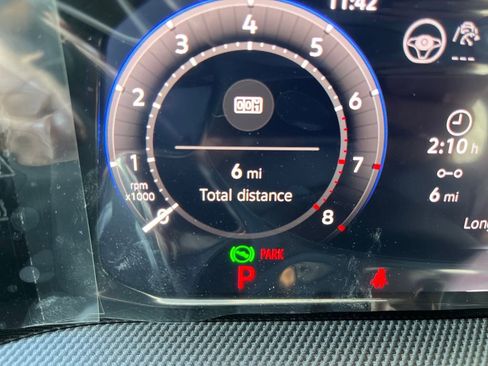 New 2026 Volkswagen Golf image 10