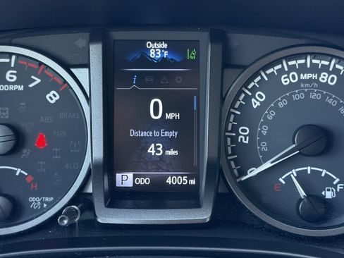 Used 2023 Toyota Tacoma TRD Sport w/ Technology Package RWD image 15