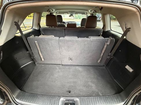 Used 2019 Toyota Highlander LE AWD/4WD image 23