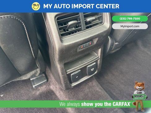 Used 2017 Ford Edge Titanium w/ Equipment Group 301A image 27