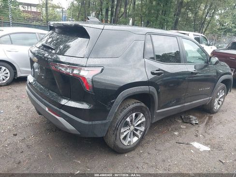 Used 2026 Chevrolet Equinox LT FWD image 2