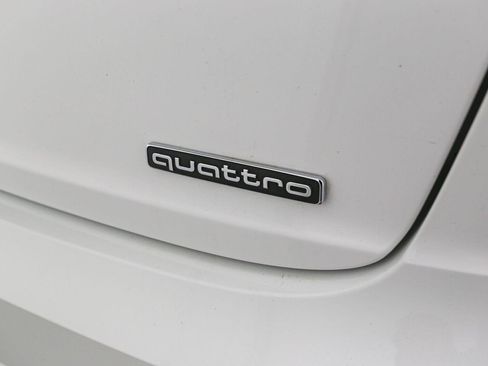 Used 2023 Audi Q8 Premium w/ Convenience Package AWD/4WD image 11