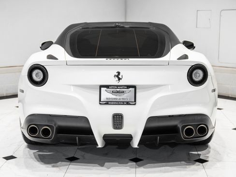 Used 2017 Ferrari F12 Berlinetta RWD image 8