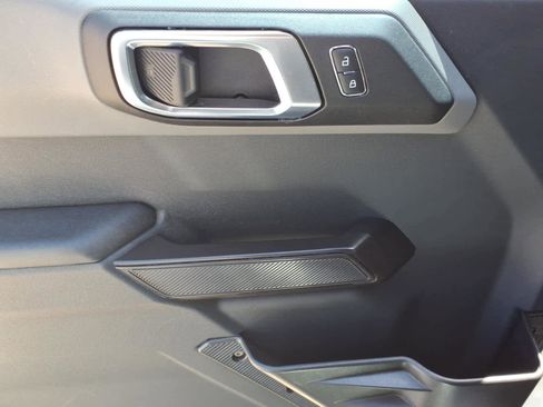 Used 2024 Ford Bronco Black Diamond image 3