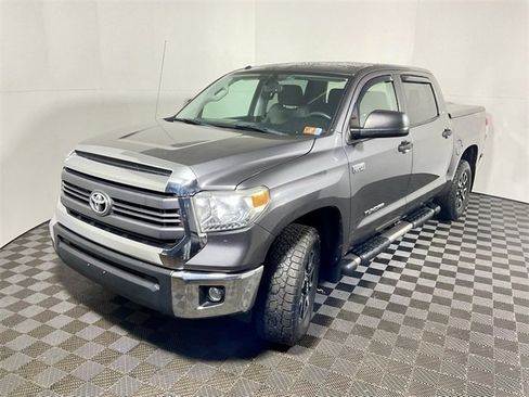 Used 2015 Toyota Tundra SR5 image 7