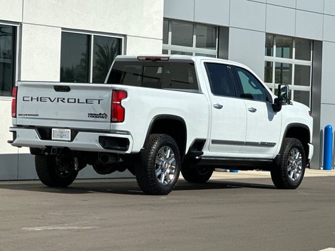 New 2026 Chevrolet Silverado 2500 High Country w/ High Country Premium Package AWD/4WD image 4