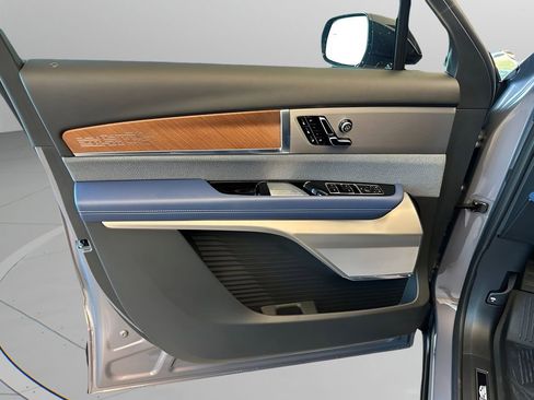 New 2026 Cadillac Vistiq Premium Luxury image 36