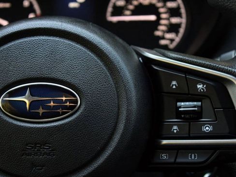 Used 2022 Subaru Forester AWD/4WD image 32