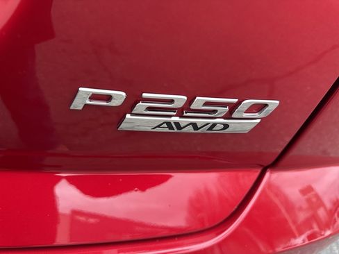 Used 2019 Jaguar E-PACE SE image 15