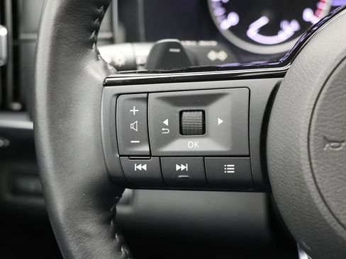 Used 2025 Nissan Pathfinder SL w/ SL Premium Package image 22