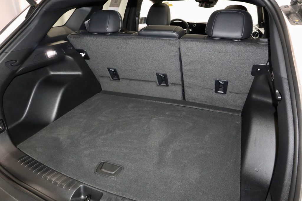 Used 2024 Chevrolet Blazer EV LT AWD/4WD image 13