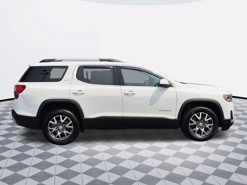 Certified 2023 GMC Acadia SLT w/ Technology Package FWD image 8
