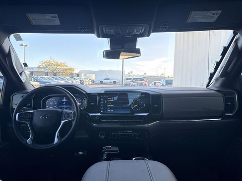 Used 2023 Chevrolet Silverado 1500 RST w/ Z71 Off-Road Package image 24