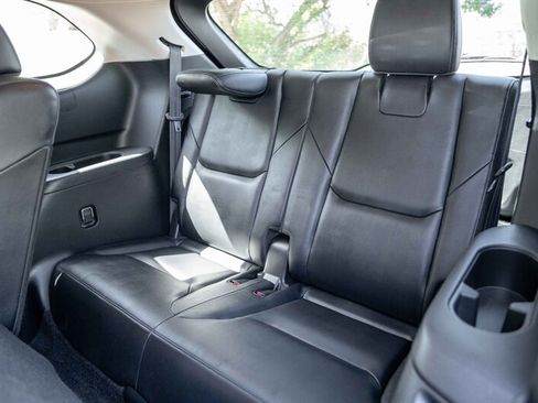 Used 2018 MAZDA CX-9 Touring FWD image 18