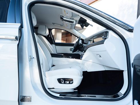 Used 2021 Rolls-Royce Ghost AWD/4WD image 62