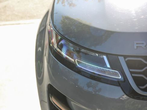 Used 2023 Land Rover Range Rover Evoque R-Dynamic S image 9