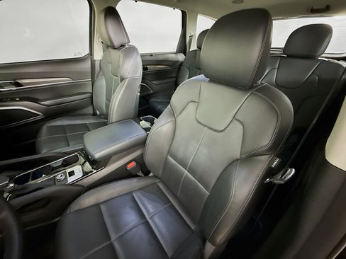 Used 2021 Kia Telluride EX w/ EX Premium Package image 26
