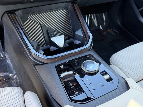 Used 2025 BMW X3 xDrive30i w/ Convenience Package image 27