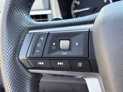 Used 2024 Mitsubishi Outlander SE Black Edition FWD image 12