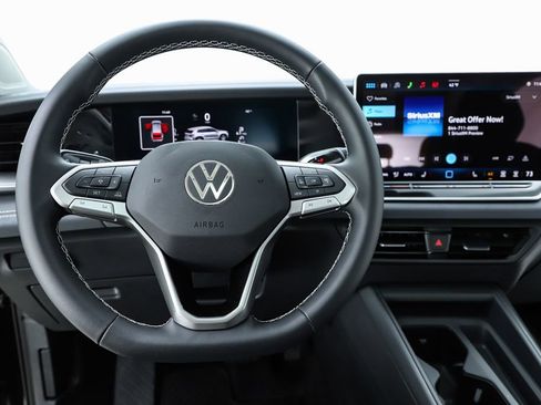 New 2026 Volkswagen Tiguan SE image 58