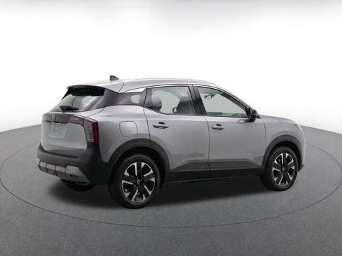 Used 2026 Nissan Kicks SV w/ Cold Weather Package AWD/4WD image 9