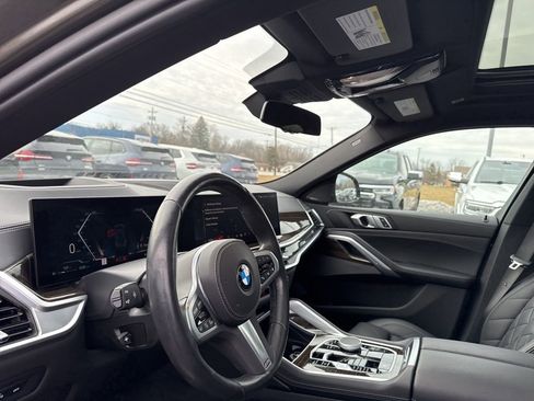 Used 2024 BMW X6 xDrive40i w/ Premium Package image 12