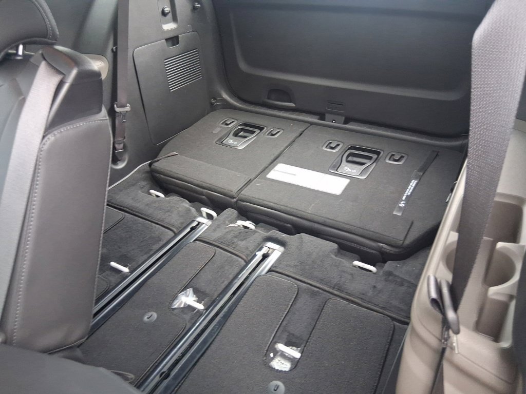 Certified 2026 Kia Carnival FWD image 16