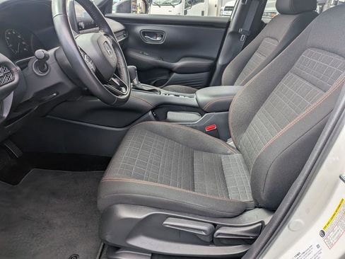 Used 2025 Honda HR-V Sport image 24