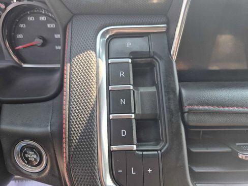 Used 2021 Chevrolet Tahoe RST w/ Luxury Package AWD/4WD image 21