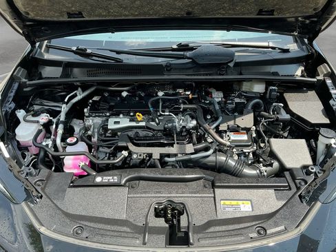 Used 2024 Toyota Prius LE FWD image 18