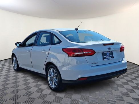 Used 2016 Ford Focus SE FWD image 5
