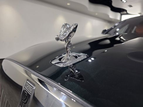 Used 2024 Rolls-Royce Ghost w/ Ghost Package image 17