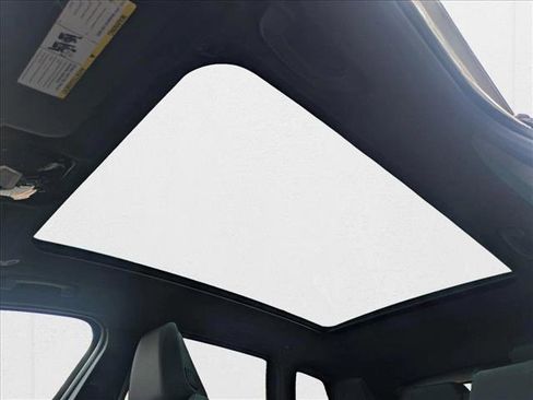 Used 2025 BMW X3 M50 w/ Premium Package image 15