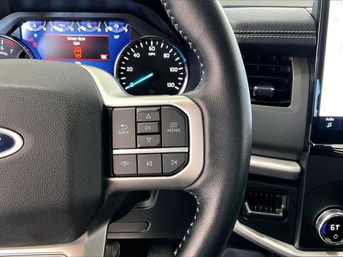 Certified 2023 Ford Expedition XLT image 22