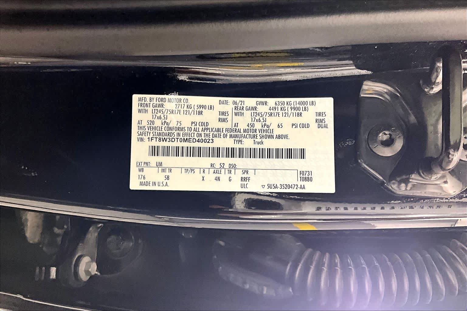 Used 2021 Ford F350 Lariat w/ Lariat Value Package AWD/4WD image 32