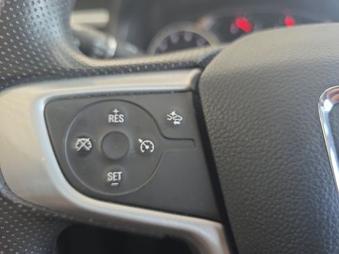 Used 2023 GMC Acadia SLE w/ Driver Convenience Package FWD image 24