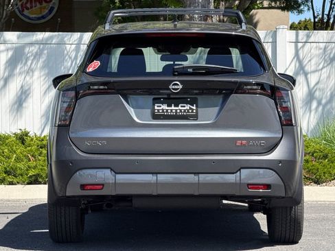 New 2026 Nissan Kicks SR w/ Cold Weather Package AWD/4WD image 5