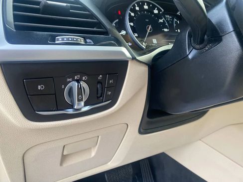 Used 2019 BMW X3 xDrive30i w/ Premium Package image 10