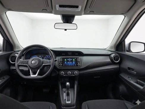 Used 2023 Nissan Kicks S image 5
