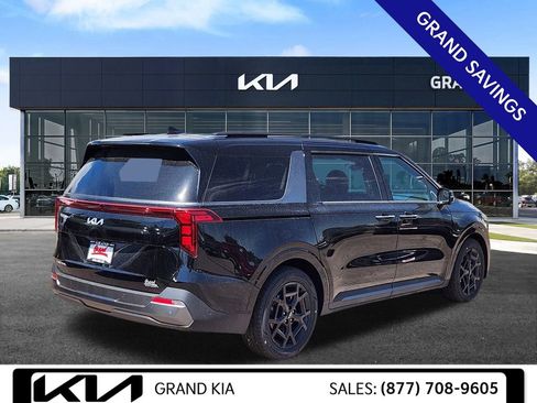 New 2025 Kia Carnival SX image 5