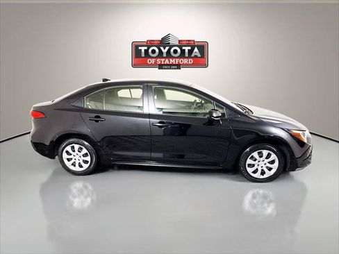Used 2024 Toyota Corolla LE FWD image 8