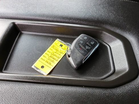 Used 2022 Chevrolet Silverado 1500 Custom Trail Boss image 24