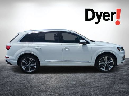 Used 2022 Audi Q7 3.0T Premium Plus AWD/4WD image 2