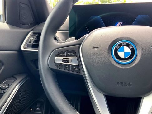 Used 2024 BMW 330e w/ Convenience Package RWD image 18