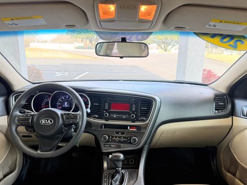 Used 2015 Kia Optima LX image 9