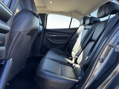 Used 2024 MAZDA MAZDA3 s image 31