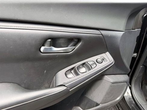 Used 2020 Nissan Sentra SV FWD image 17