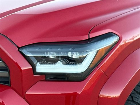 Used 2025 Toyota 4Runner 4WD image 4